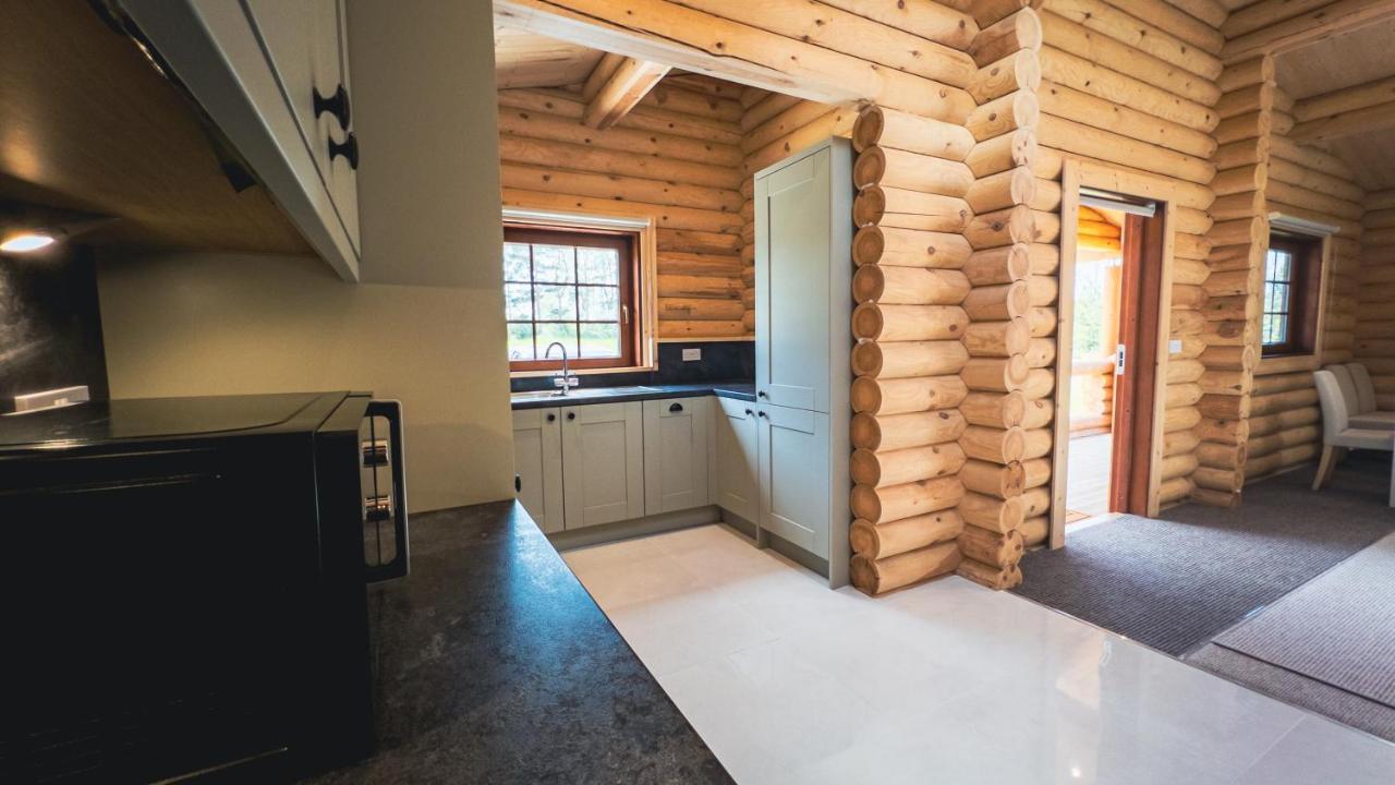 Aspen Lodge, Amazing New Log Cabin With Hot Tub - Sleeps 6 - Felmoor Park Morpeth Esterno foto