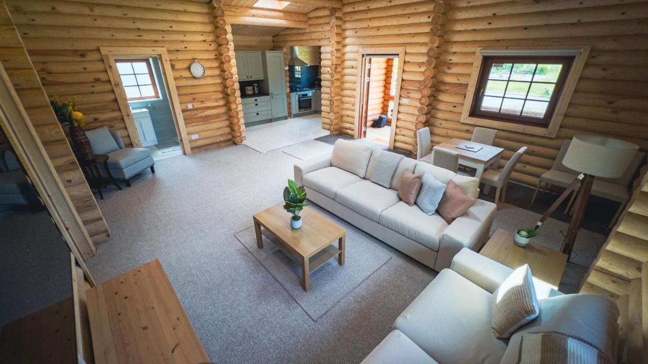 Aspen Lodge, Amazing New Log Cabin With Hot Tub - Sleeps 6 - Felmoor Park Morpeth Esterno foto