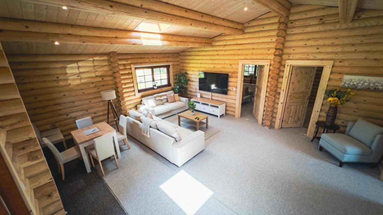 Aspen Lodge, Amazing New Log Cabin With Hot Tub - Sleeps 6 - Felmoor Park Morpeth Esterno foto
